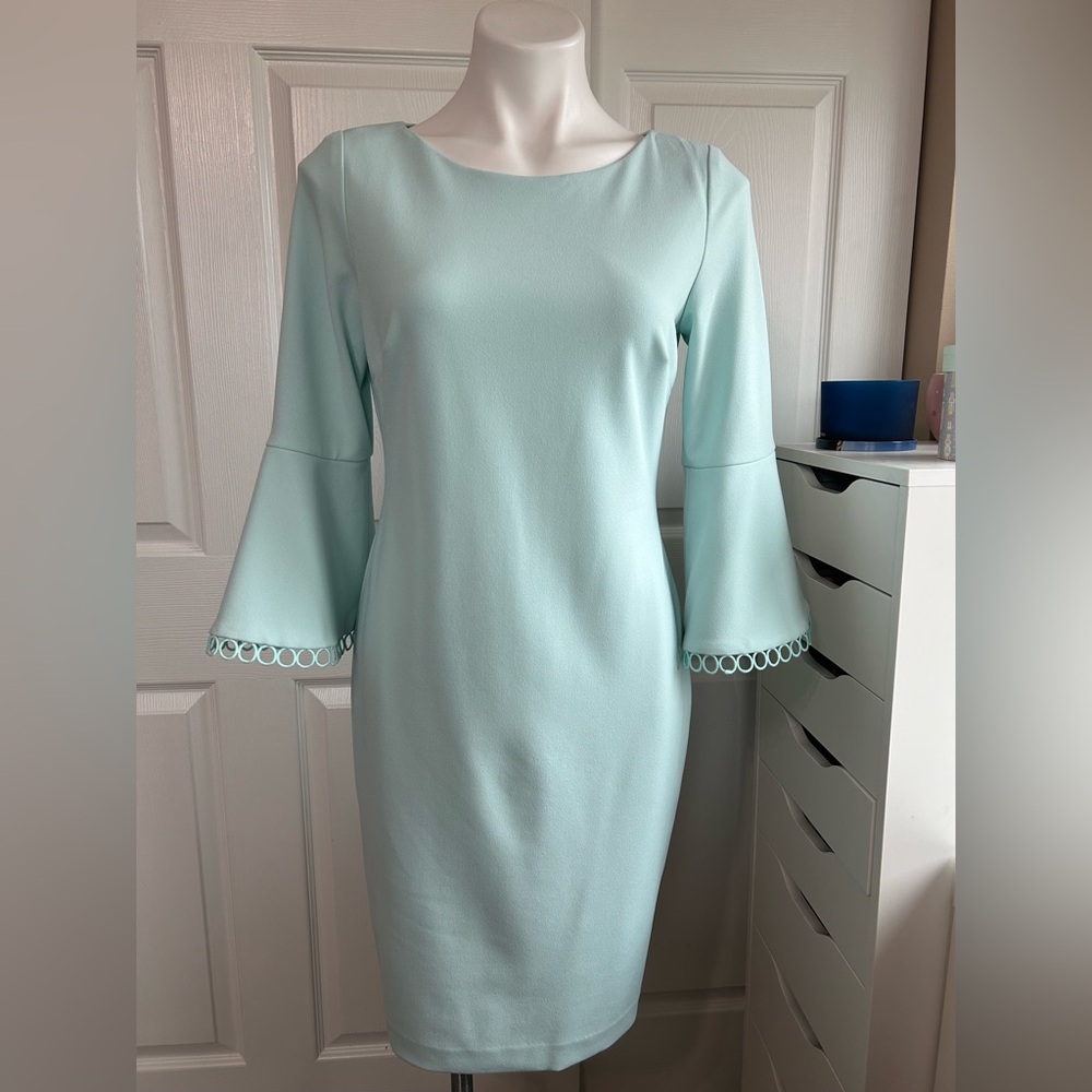 Calvin Klein Circle Trim Bell Sleeve Mint Green Sheath Dress
